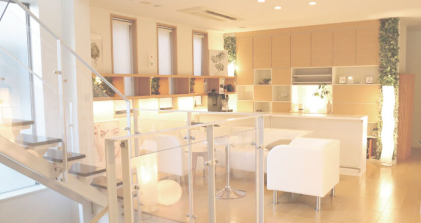 富士美容機　社内