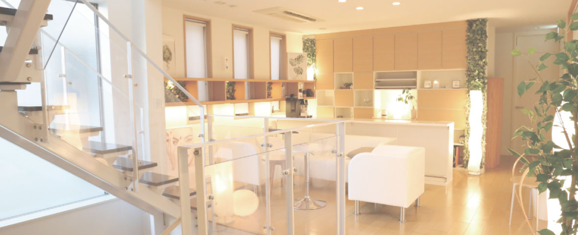 富士美容機　社内